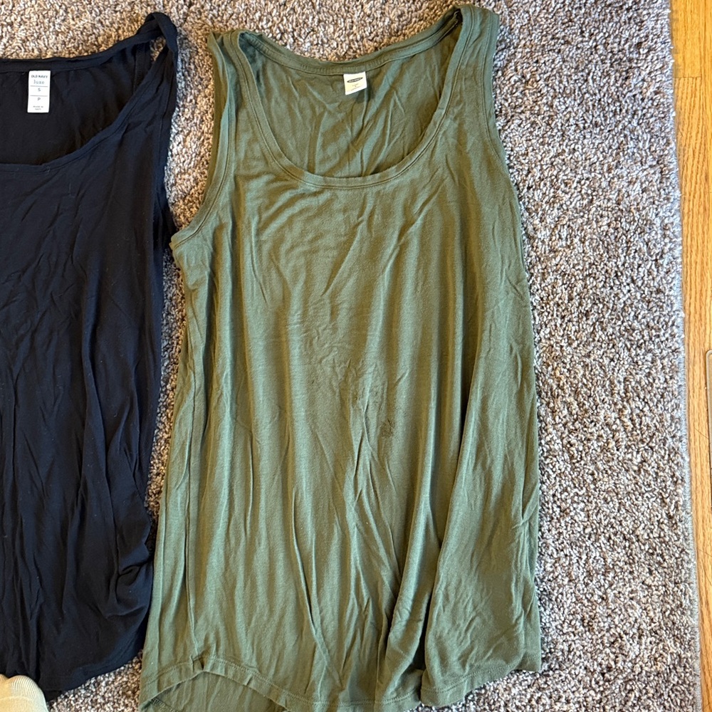 Old Navy Luxe Sleeveless Top x 4 - Picture 8 of 9
